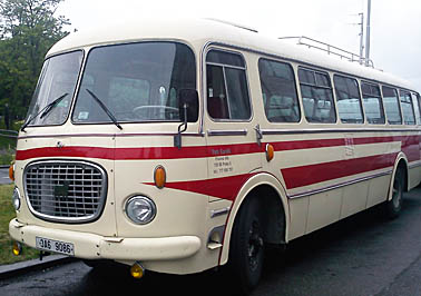 historickým autobusem Škoda 706 RTO